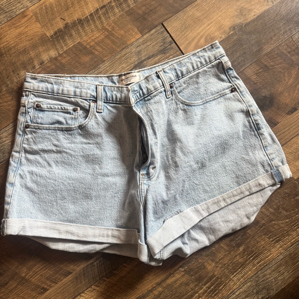 Abercrombie & Fitch Light Blue Mom Shore Jean Shorts